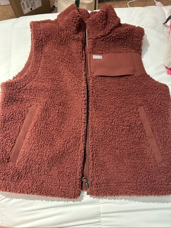 Figs Other - Figs Women's Sherpa Vest in Rust